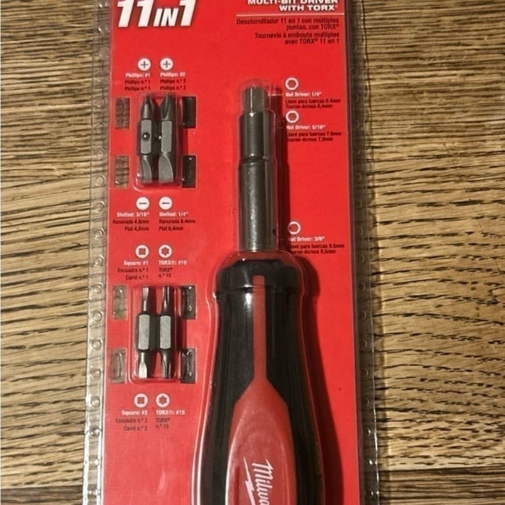 Milwaukee multi-bit driver with torx
